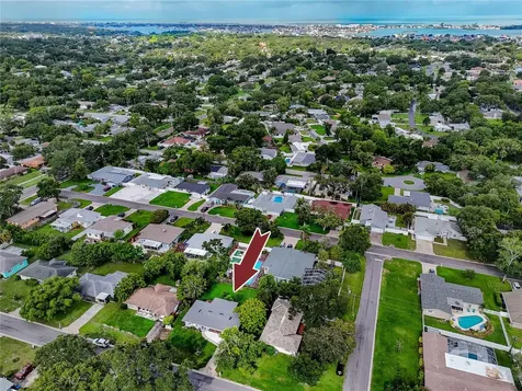 703 24th Street SW Largo FL 33770