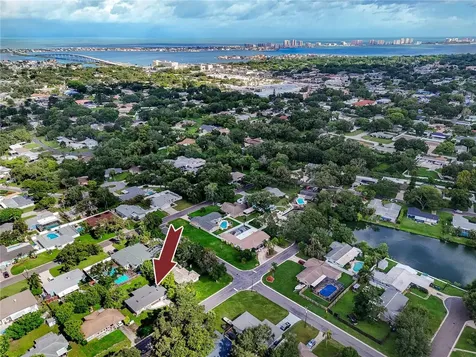 703 24th Street SW Largo FL 33770