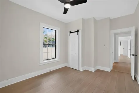 813 E New Orleans Avenue Tampa FL 33603
