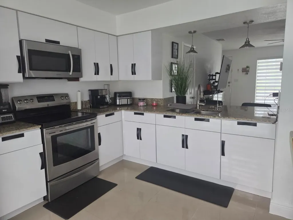 1811 Bentley Boulevard Kissimmee FL 34741