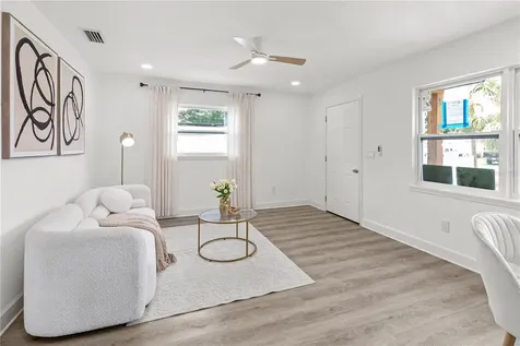 2917 W Clifton Street Tampa FL 33614