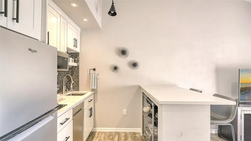 3127 Longmeadow Sarasota FL 34235