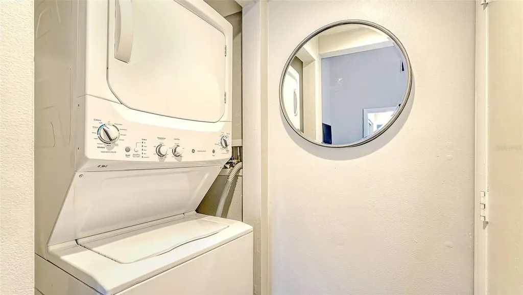 3127 Longmeadow Sarasota FL 34235