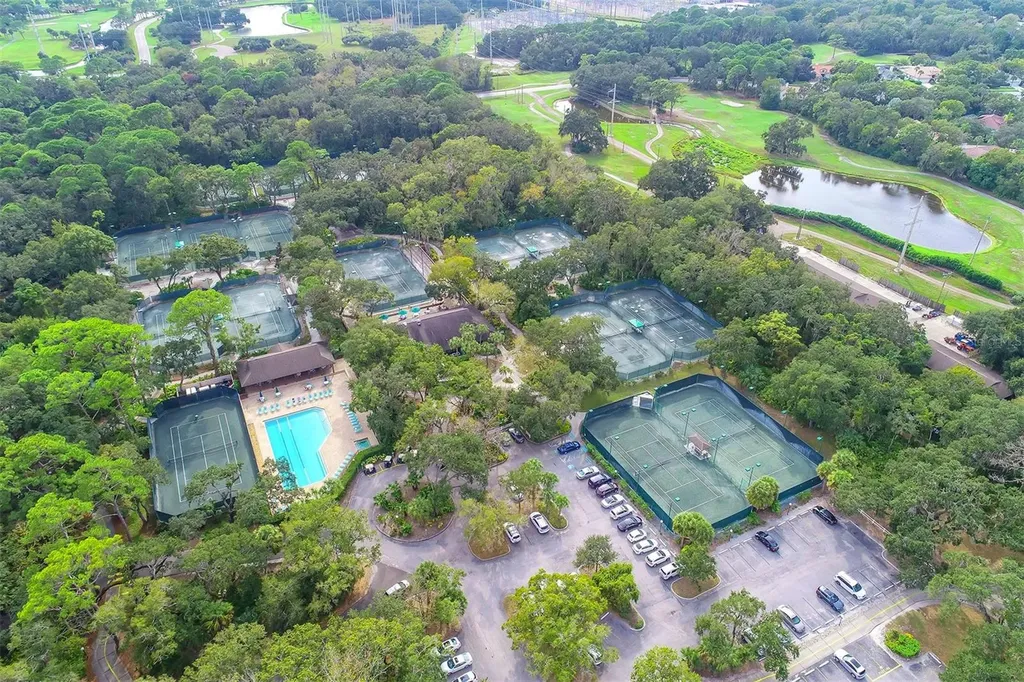 3127 Longmeadow Sarasota FL 34235