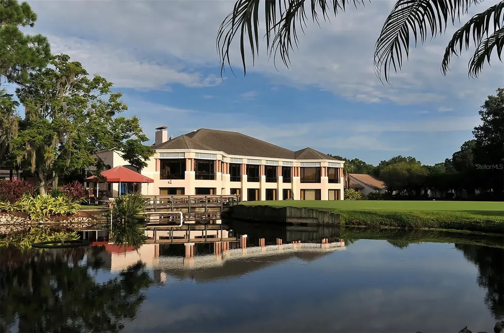 3127 Longmeadow Sarasota FL 34235