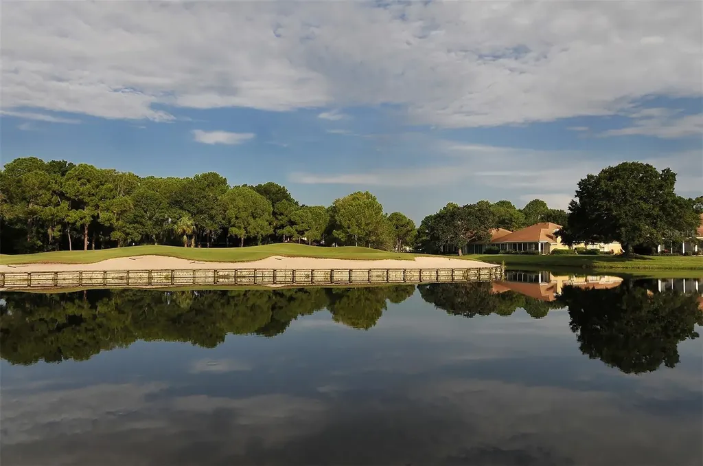 3127 Longmeadow Sarasota FL 34235