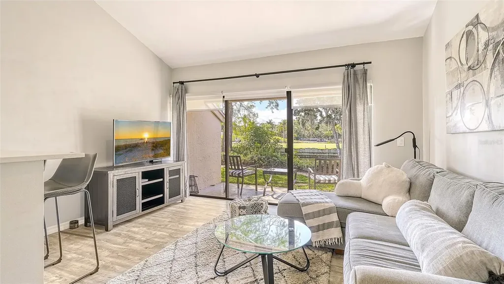 3127 Longmeadow Sarasota FL 34235