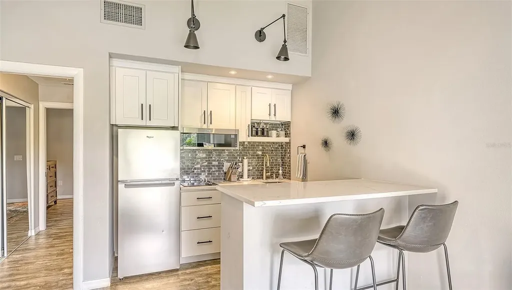 3127 Longmeadow Sarasota FL 34235