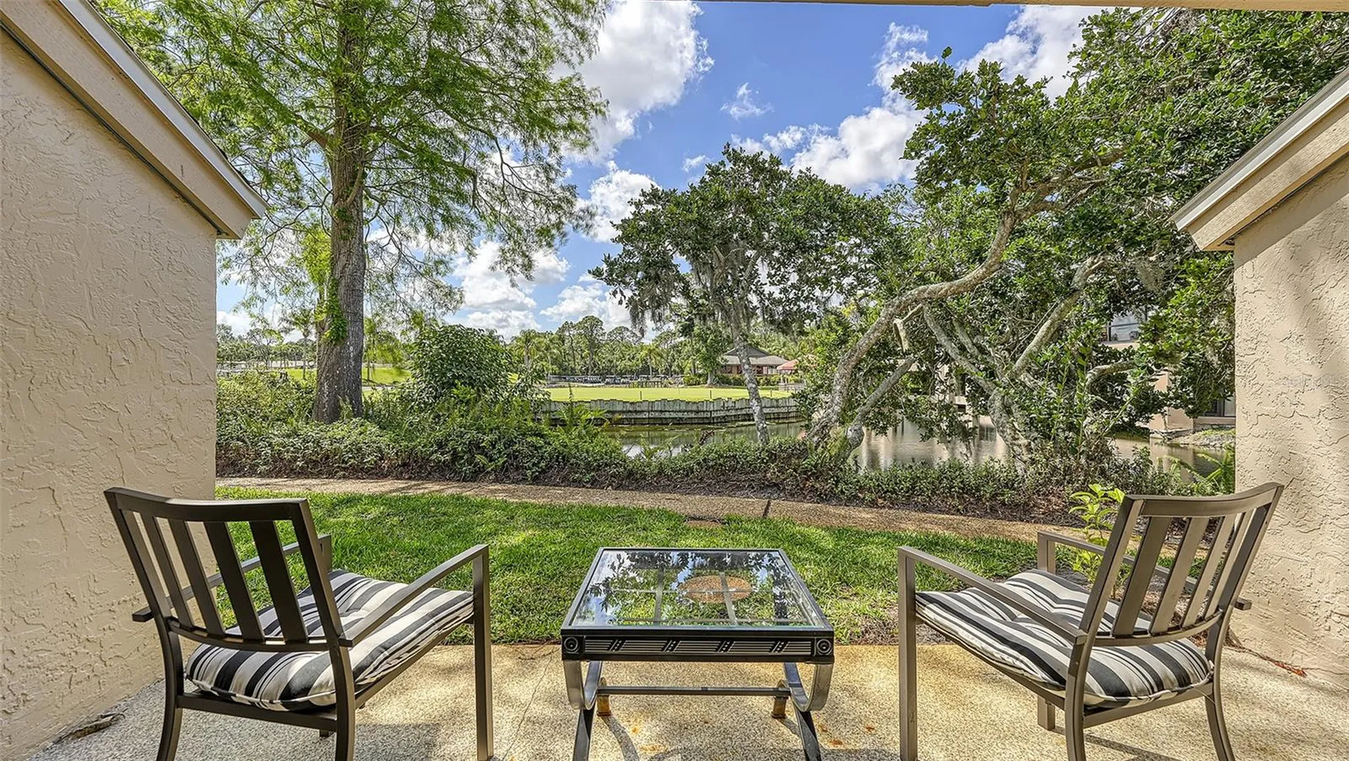 3127 Longmeadow Sarasota FL 34235