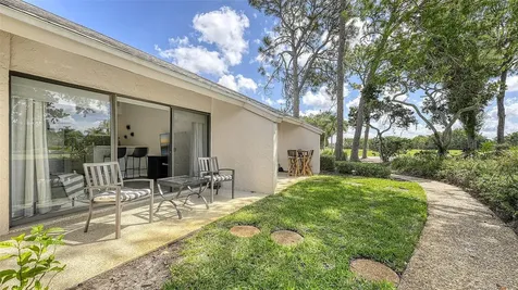 3127 Longmeadow Sarasota FL 34235
