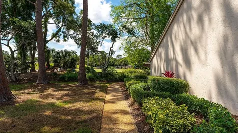 3127 Longmeadow Sarasota FL 34235