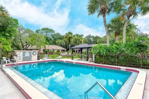 3127 Longmeadow Sarasota FL 34235