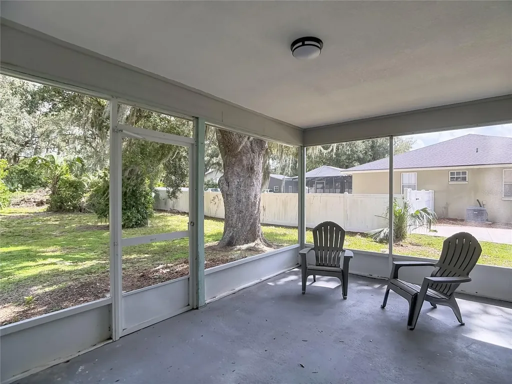 6353 Forestwood Drive E Lakeland FL 33809