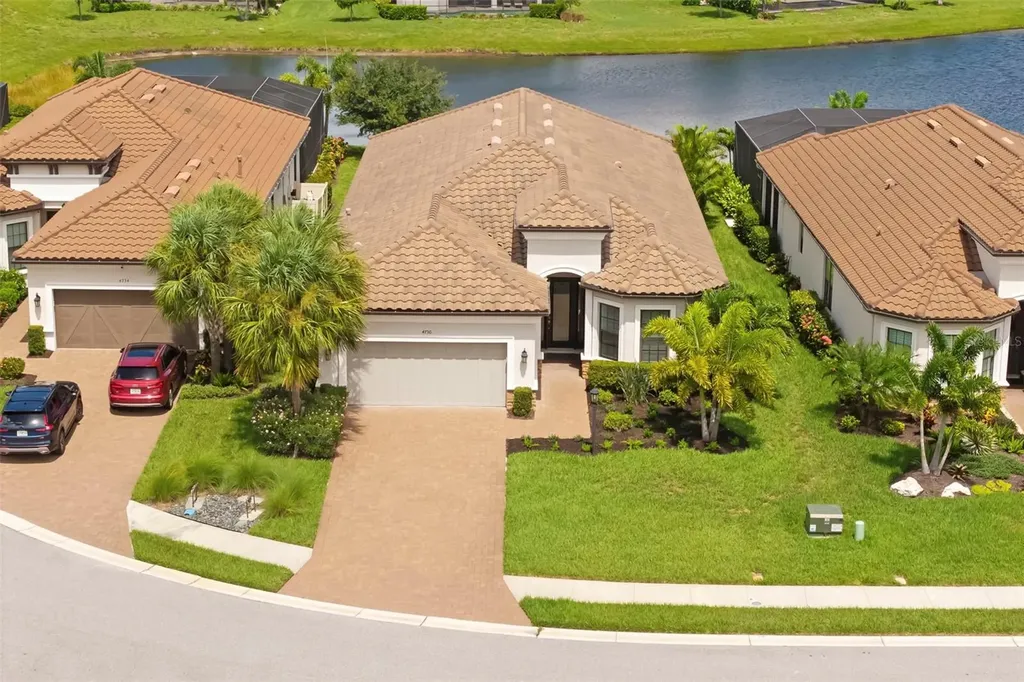 4730 Sarca Court Bradenton FL 34211