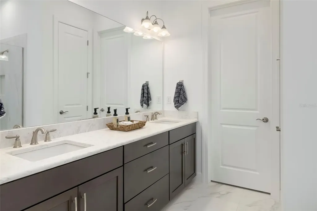 4730 Sarca Court Bradenton FL 34211