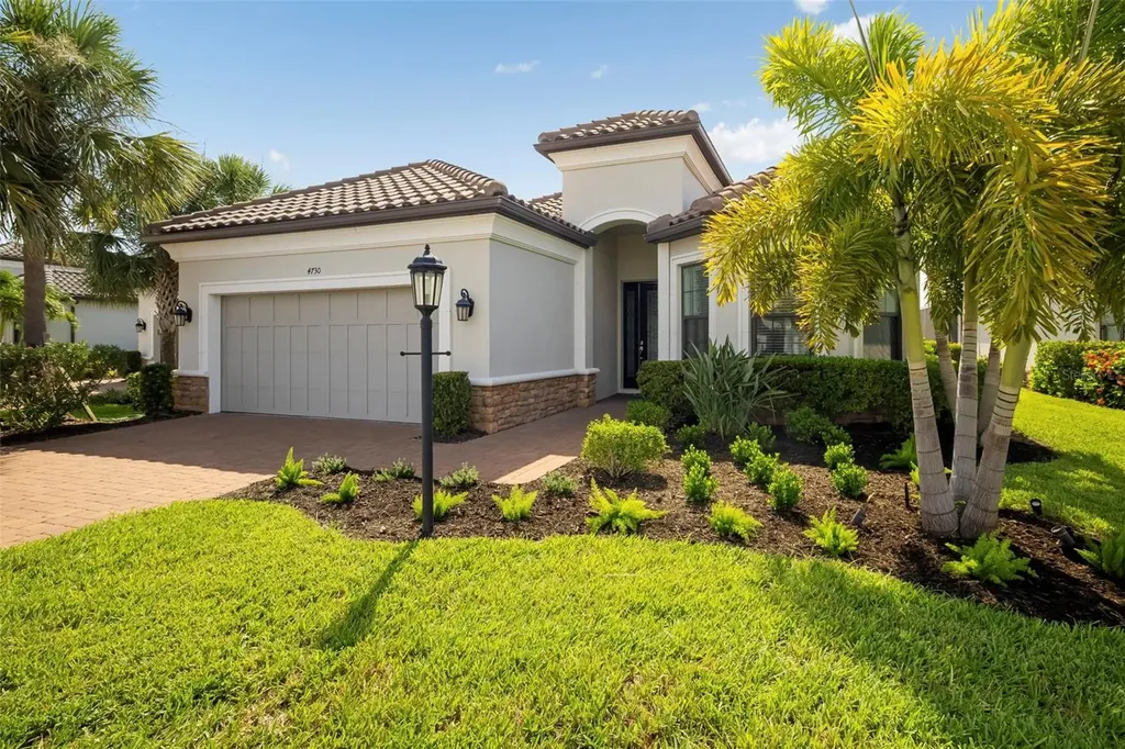 4730 Sarca Court Bradenton FL 34211