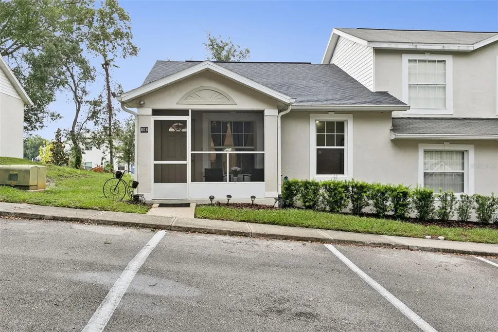 608 E Grand Highway Clermont FL 34711
