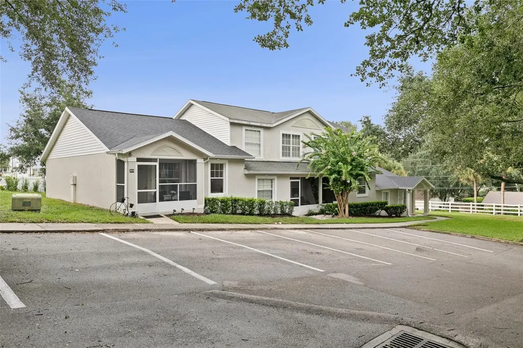 608 E Grand Highway Clermont FL 34711
