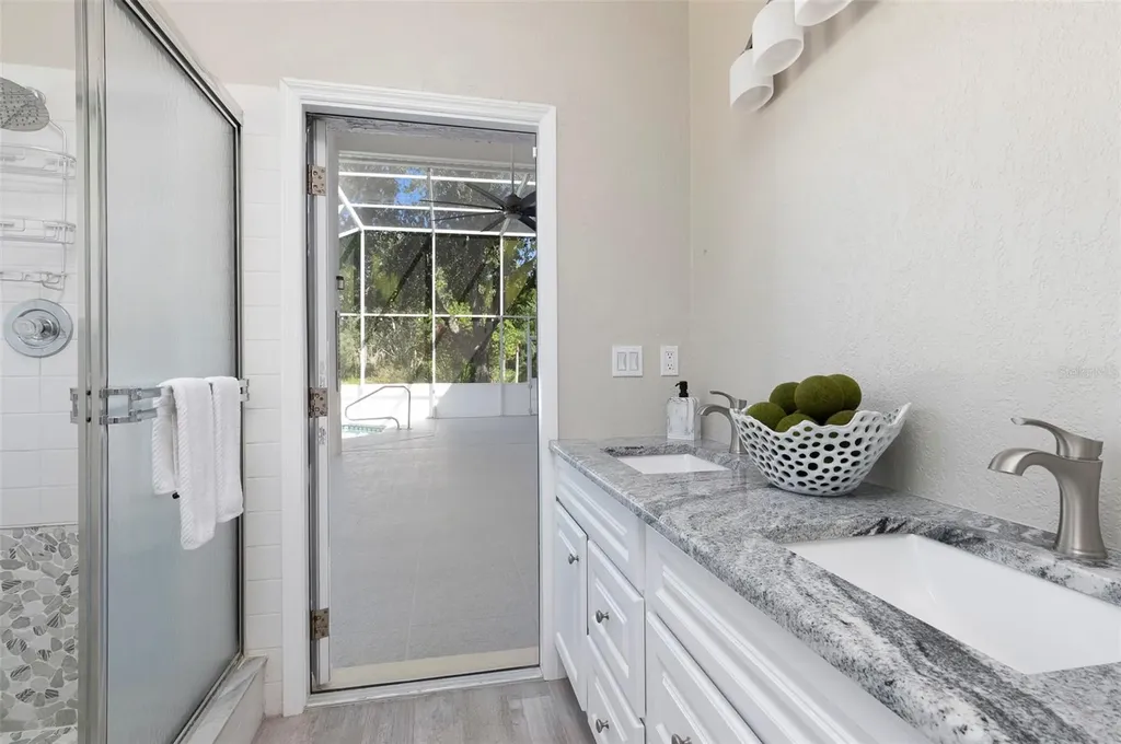 9508 Larkbunting Drive Tampa FL 33647