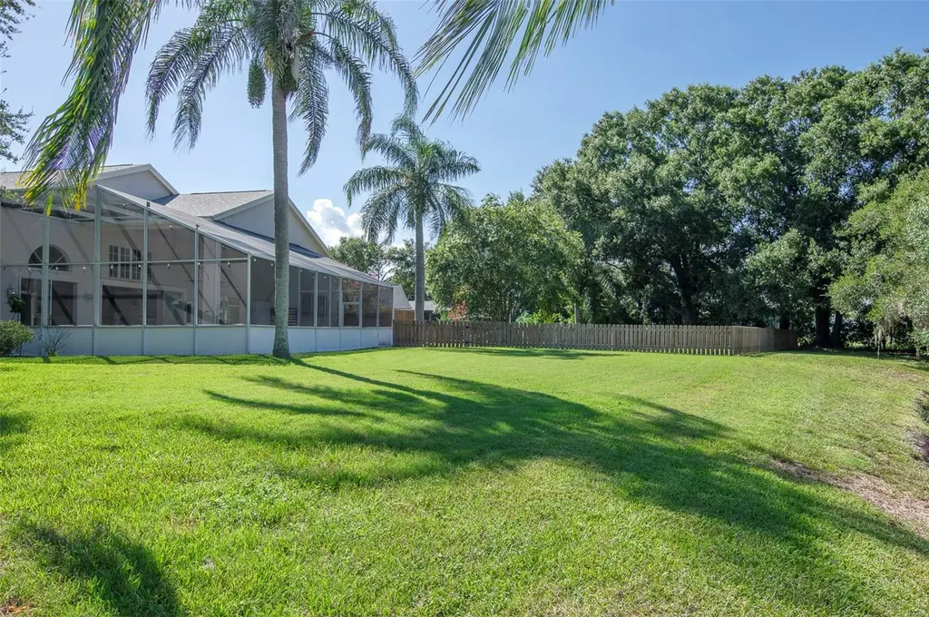 9508 Larkbunting Drive Tampa FL 33647