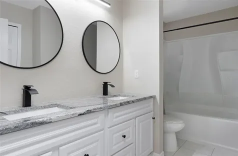 9508 Larkbunting Drive Tampa FL 33647