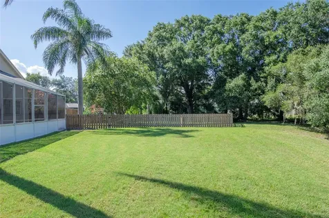 9508 Larkbunting Drive Tampa FL 33647