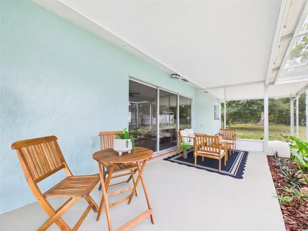 533 66th Street N Palm Harbor FL 34684