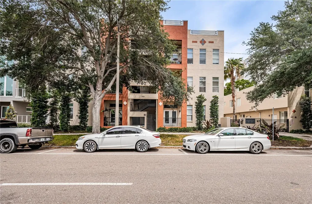535 4th Avenue S St Petersburg FL 33701
