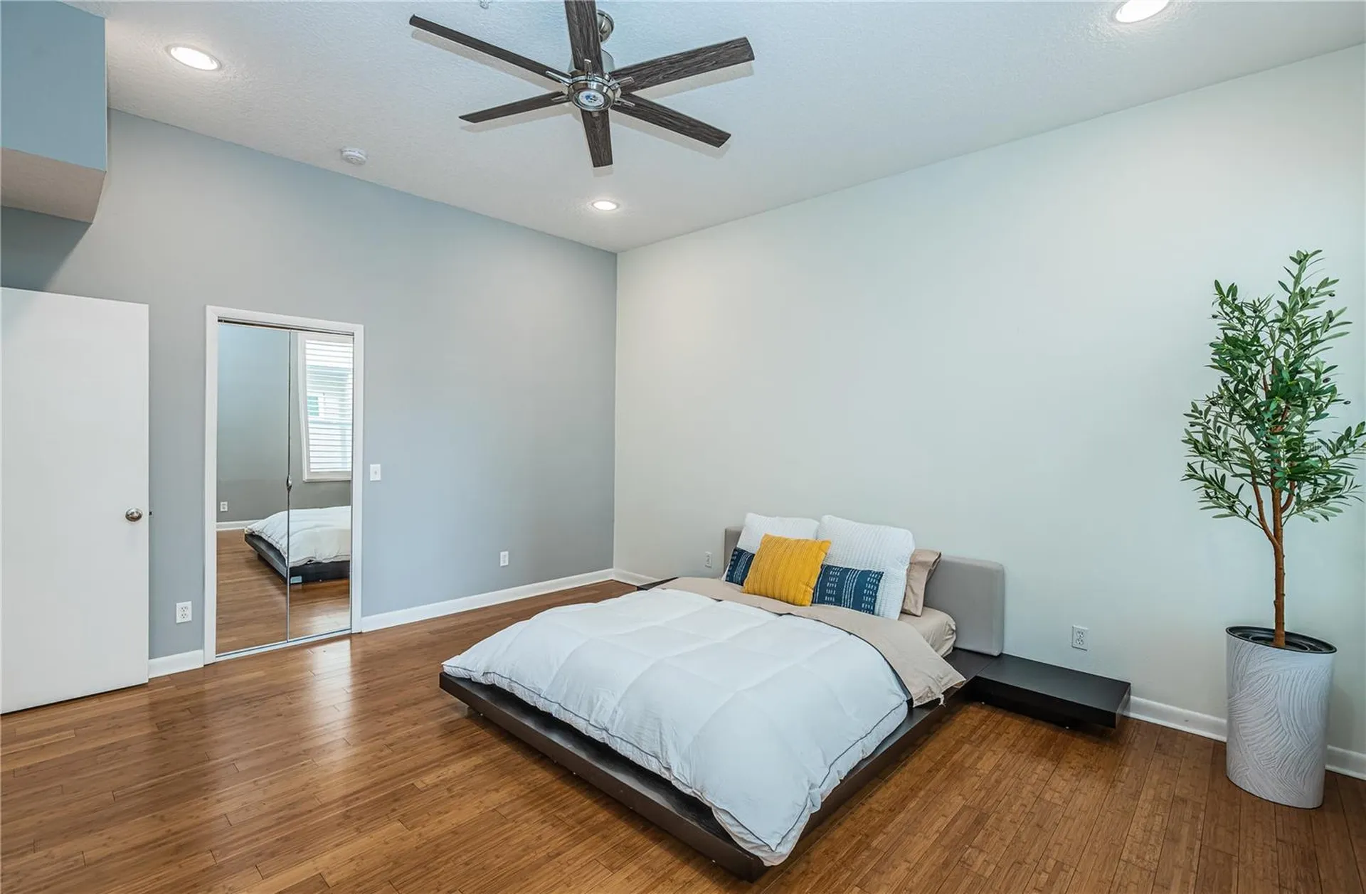 535 4th Avenue S St Petersburg FL 33701
