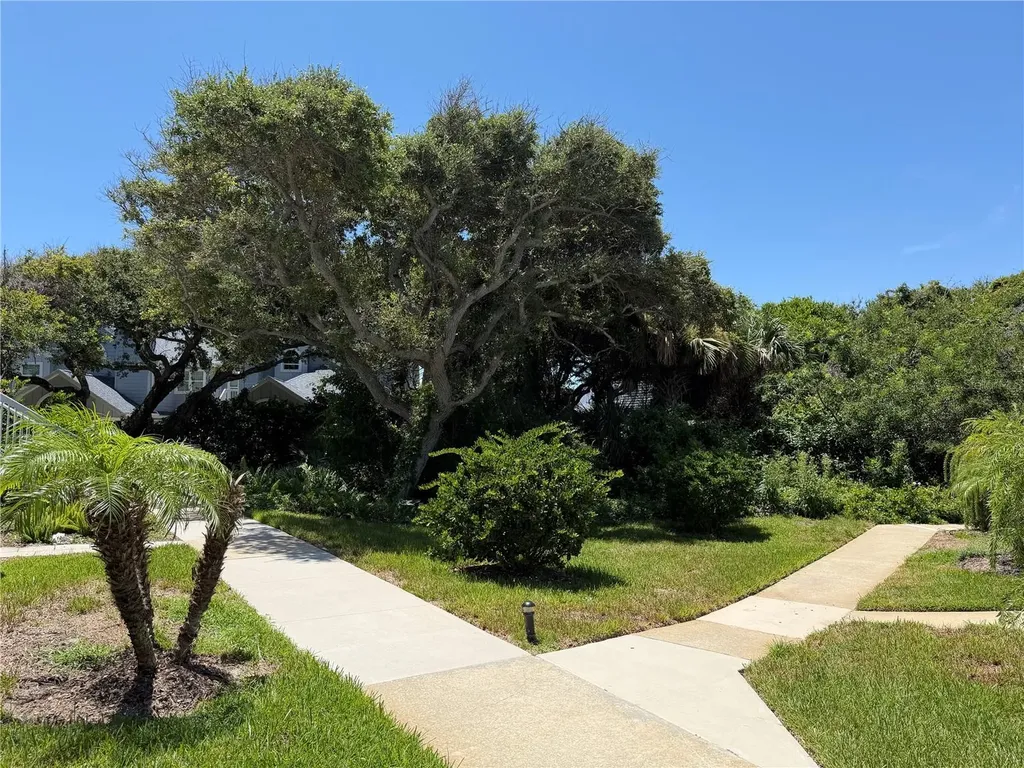 4268 Sun Village Court New Smyrna Beach FL 32169