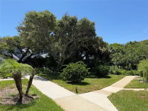 4268 Sun Village Court New Smyrna Beach FL 32169
