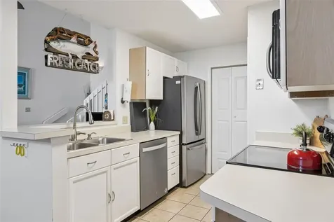 4268 Sun Village Court New Smyrna Beach FL 32169