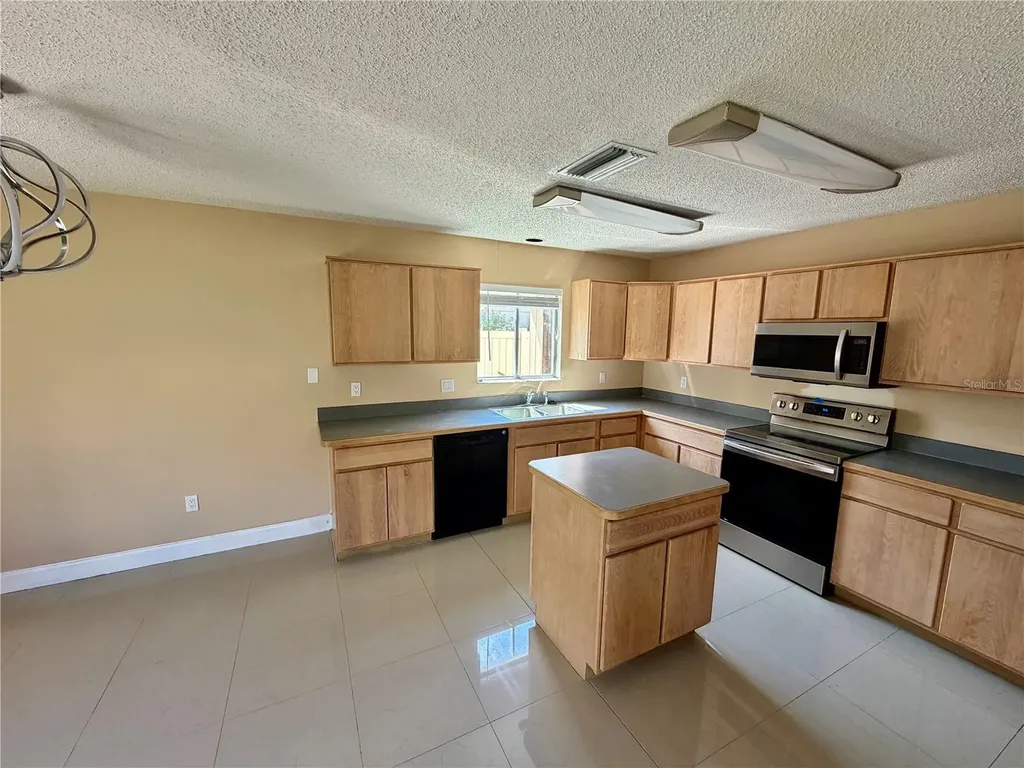 7029 Drury Street Tampa FL 33635