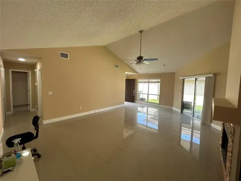7029 Drury Street Tampa FL 33635