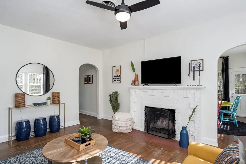 2003 12th Avenue W Bradenton FL 34205