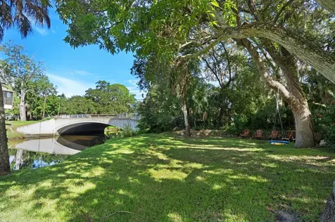 2003 12th Avenue W Bradenton FL 34205