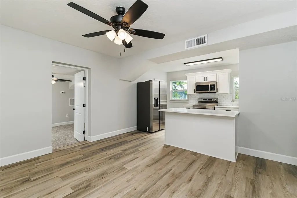 526 Victoria Boulevard Auburndale FL 33823