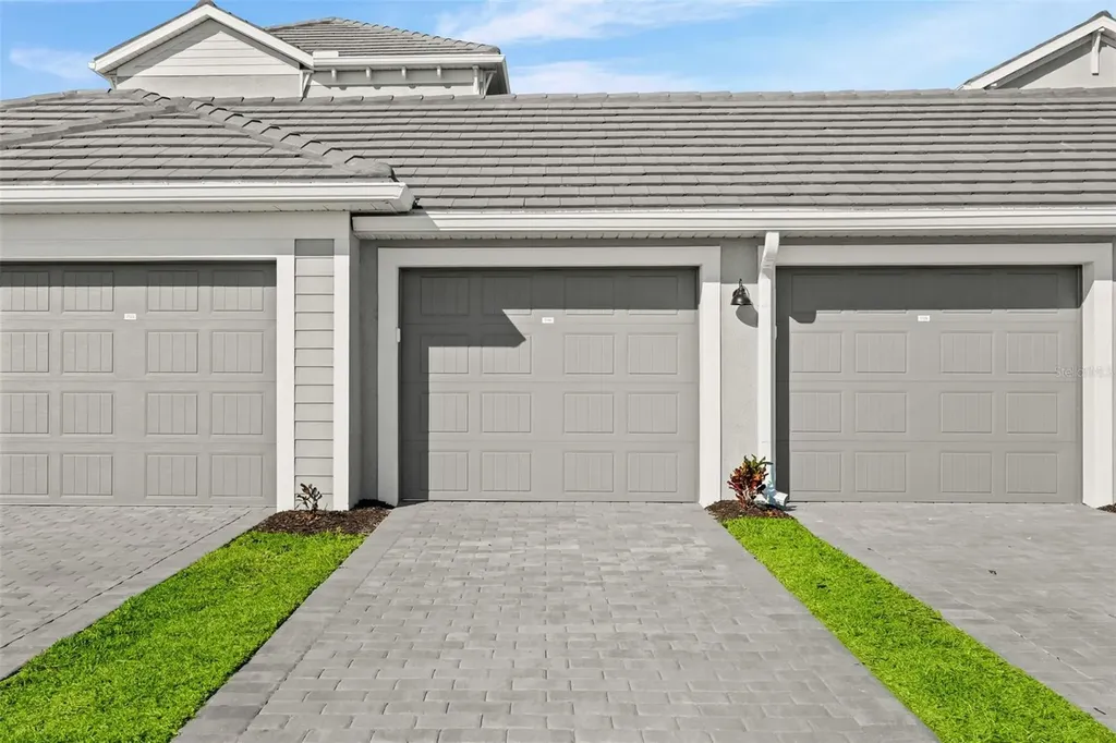 19015 Scallop Loop Bradenton FL 34211