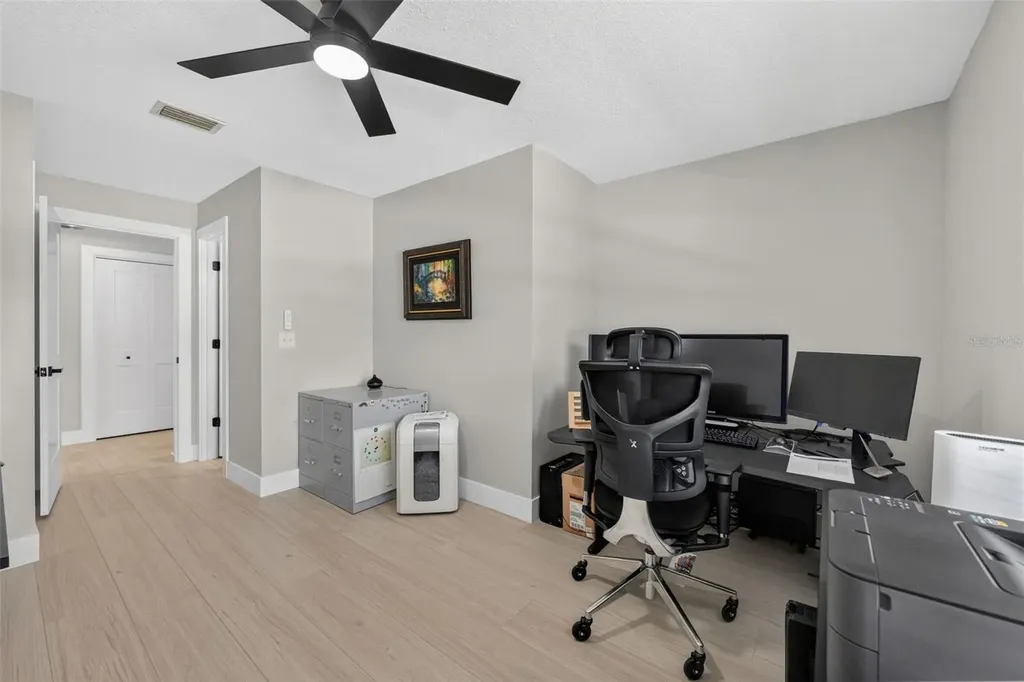 2936 68th Avenue S St Petersburg FL 33712