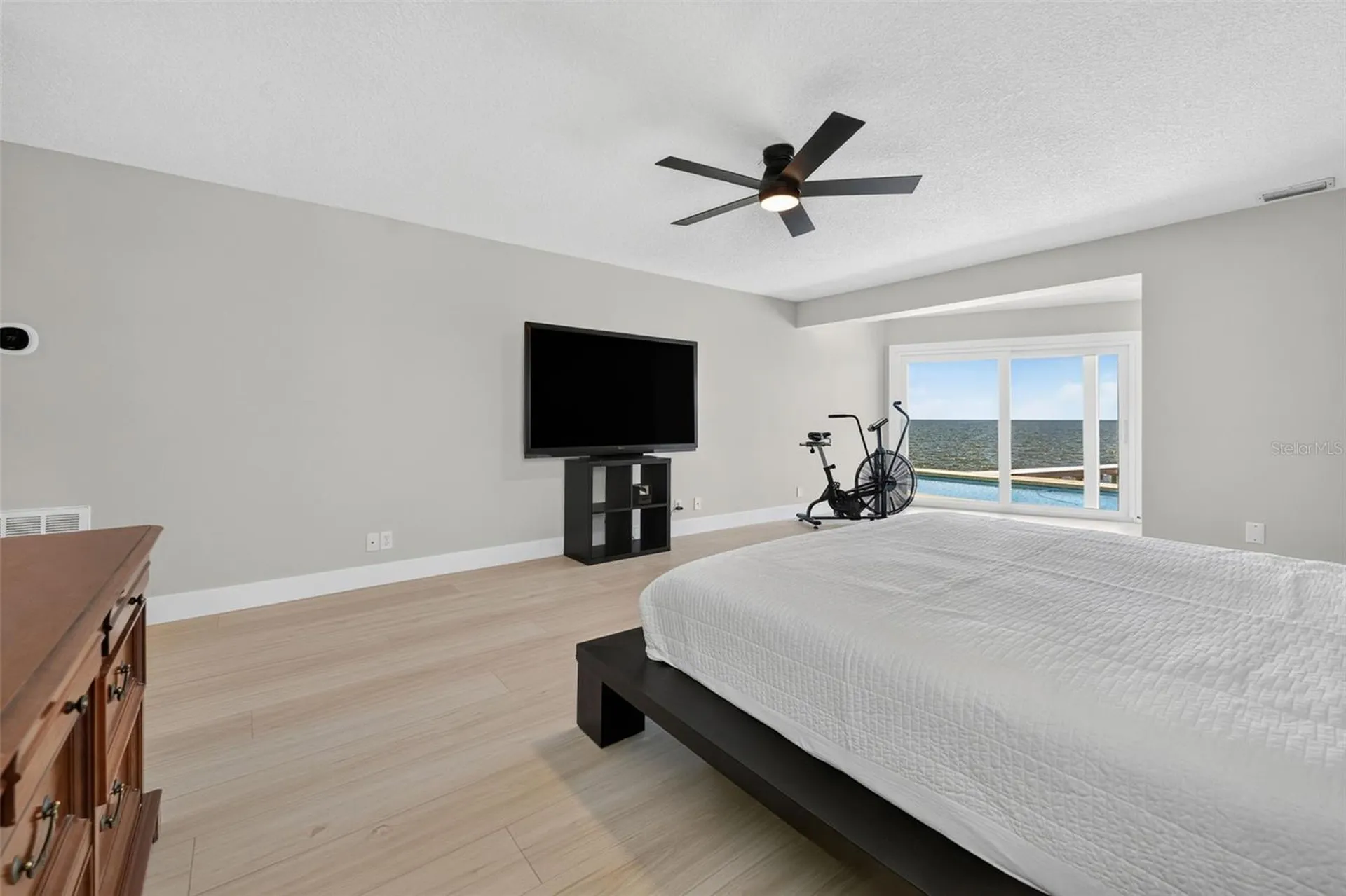 2936 68th Avenue S St Petersburg FL 33712