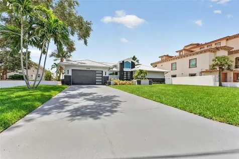 2936 68th Avenue S St Petersburg FL 33712