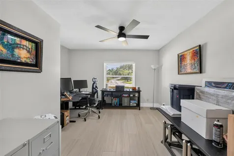 2936 68th Avenue S St Petersburg FL 33712