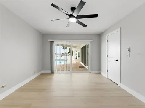2936 68th Avenue S St Petersburg FL 33712