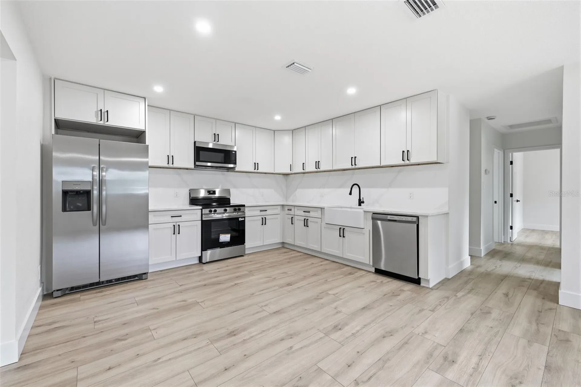 4409 W Wyoming Avenue Tampa FL 33616