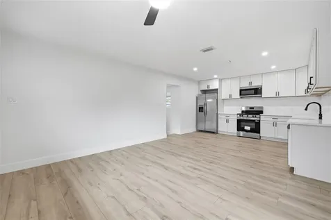 4409 W Wyoming Avenue Tampa FL 33616