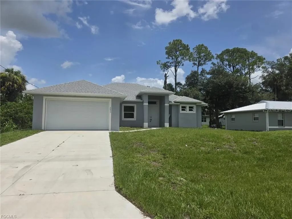3852 Hopevale Street Fort Myers FL 33905
