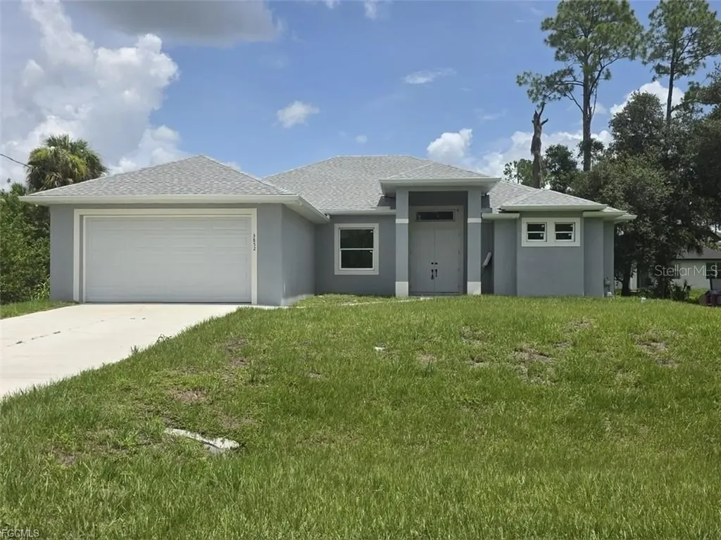 3852 Hopevale Street Fort Myers FL 33905