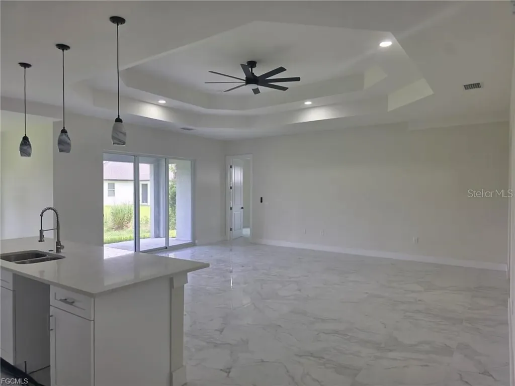 3852 Hopevale Street Fort Myers FL 33905