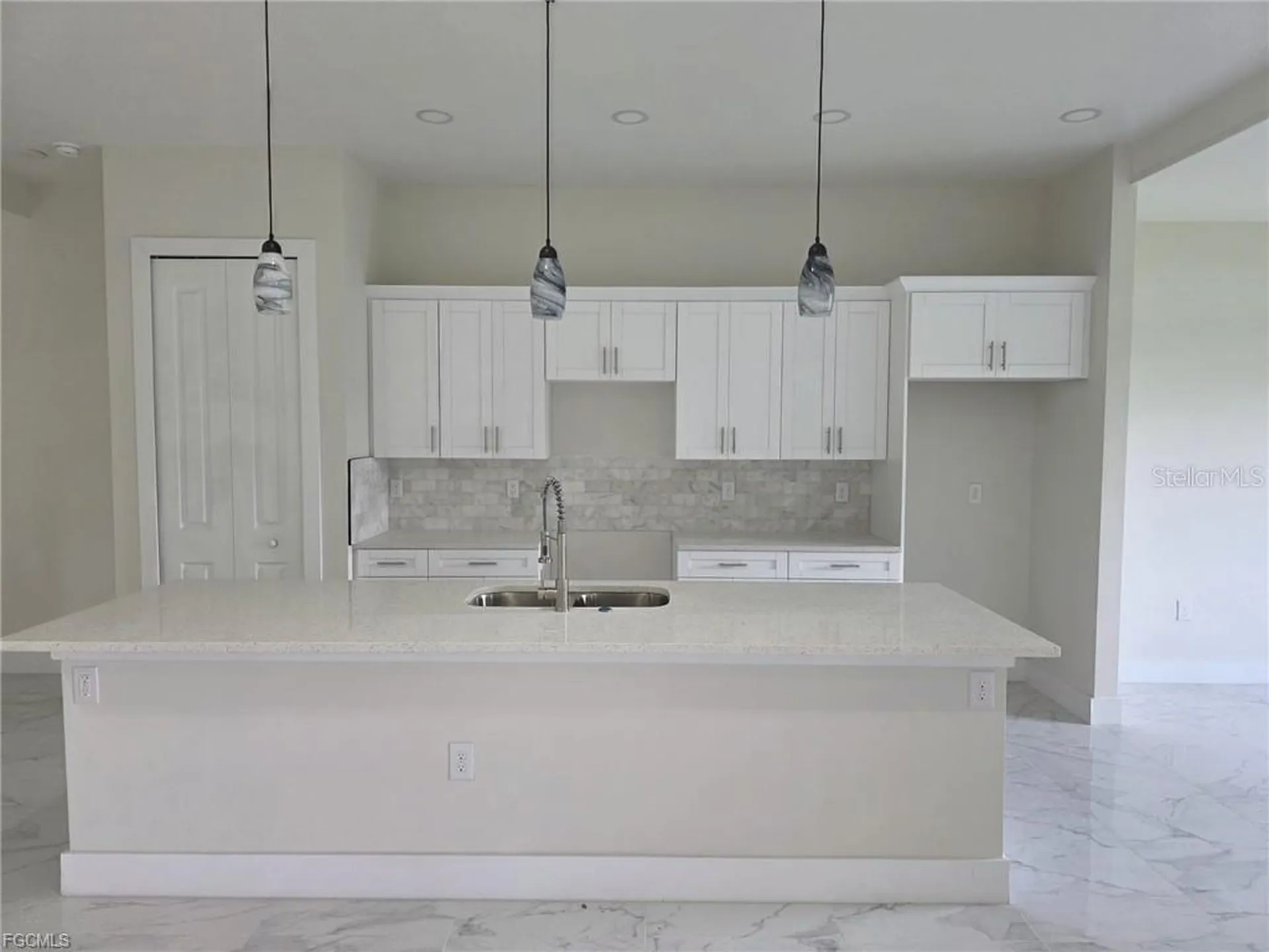 3852 Hopevale Street Fort Myers FL 33905