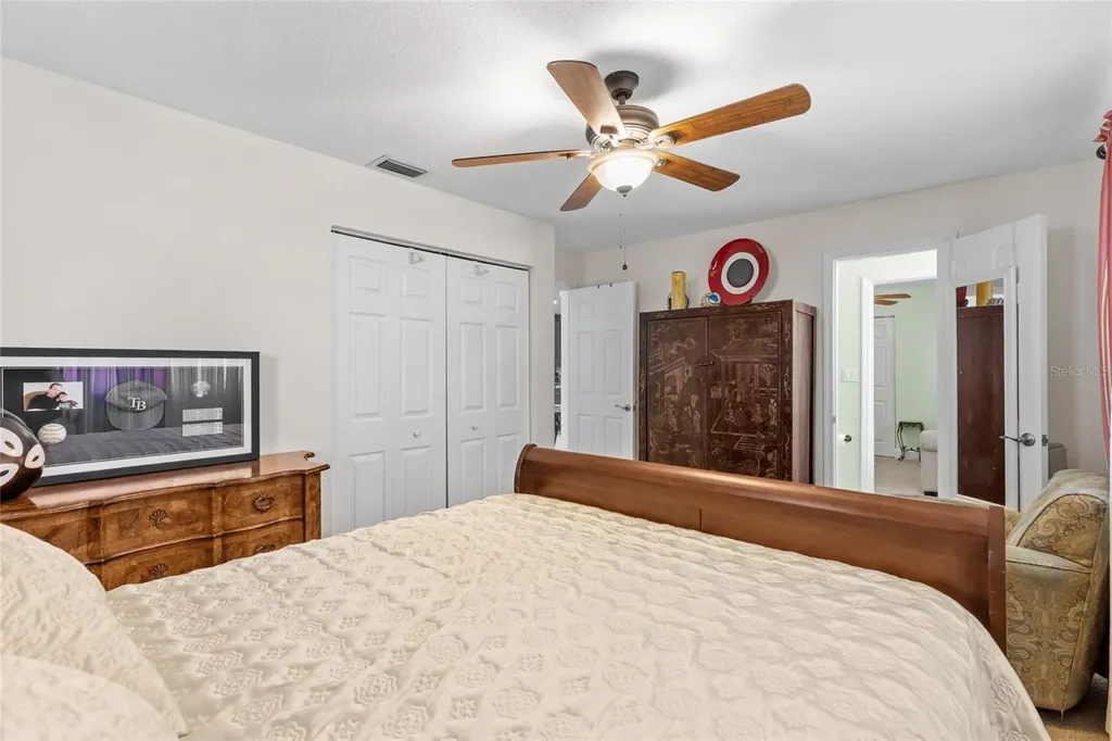 6249 Hillside Avenue Seminole FL 33772